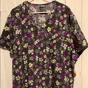 5x scrub top -super cute- barely worn!